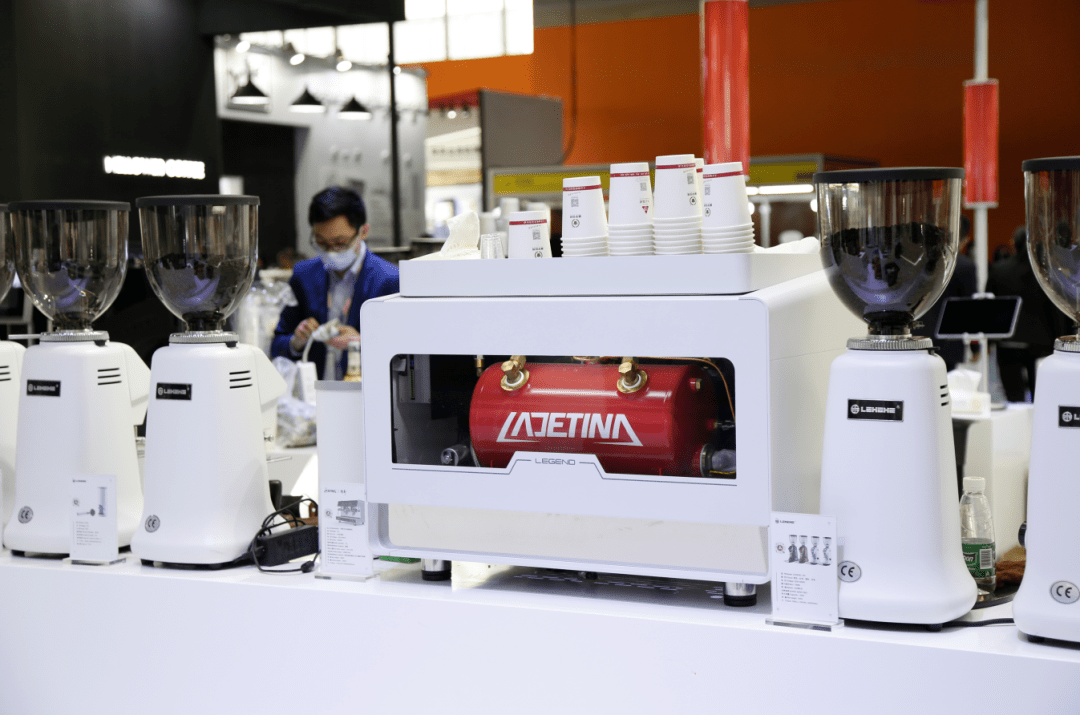 有必要买很贵的商用半自动咖啡机吗？麻将胡了2试玩模拟器创业开咖啡店(图2)