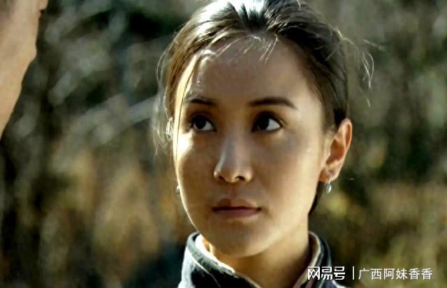 睡风流成性的宋佳再让整个内娱沉默了麻将胡了苍蝇不叮无缝的蛋！陪玩陪(图2)